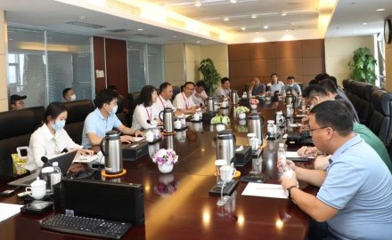 “走在前、開新局”行進式主題采訪活動走進軟控